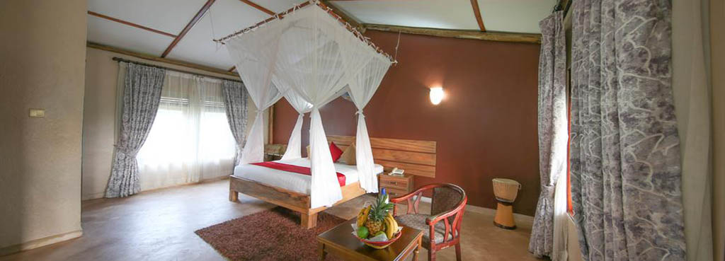 Pakuba Safari lodge double room