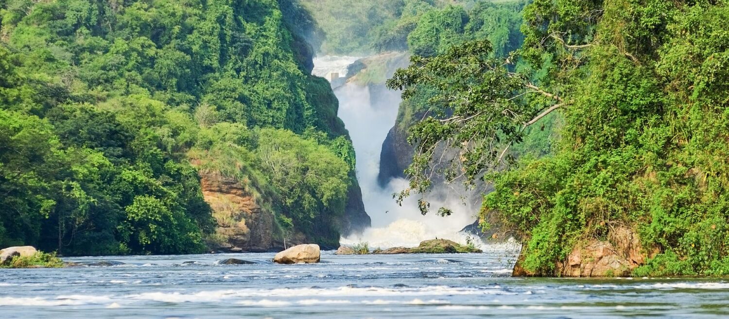 The-Murchison-waterfall-on-the-Victoria-Nile-northern-Uganda